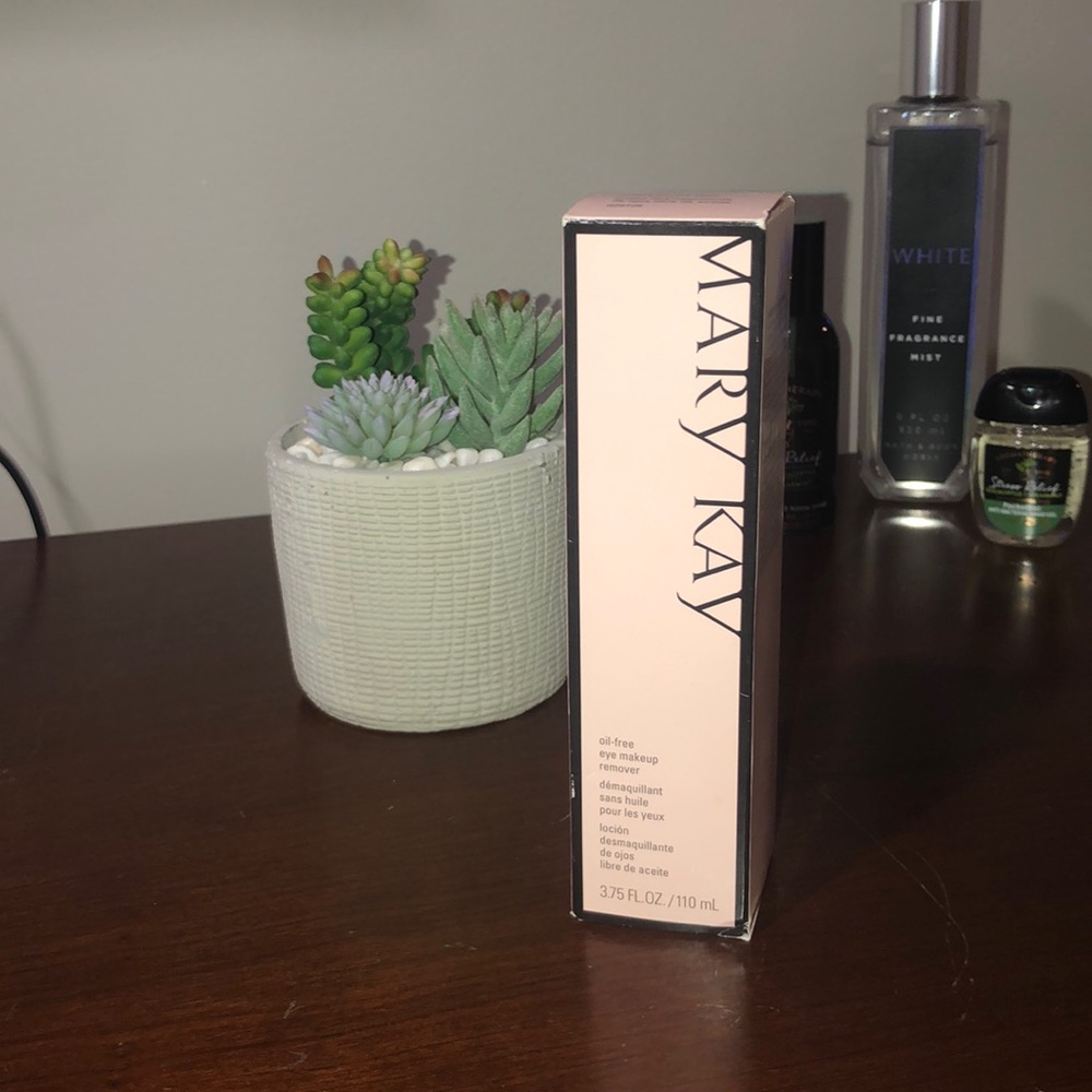 brand new mary kay eye makeup remover